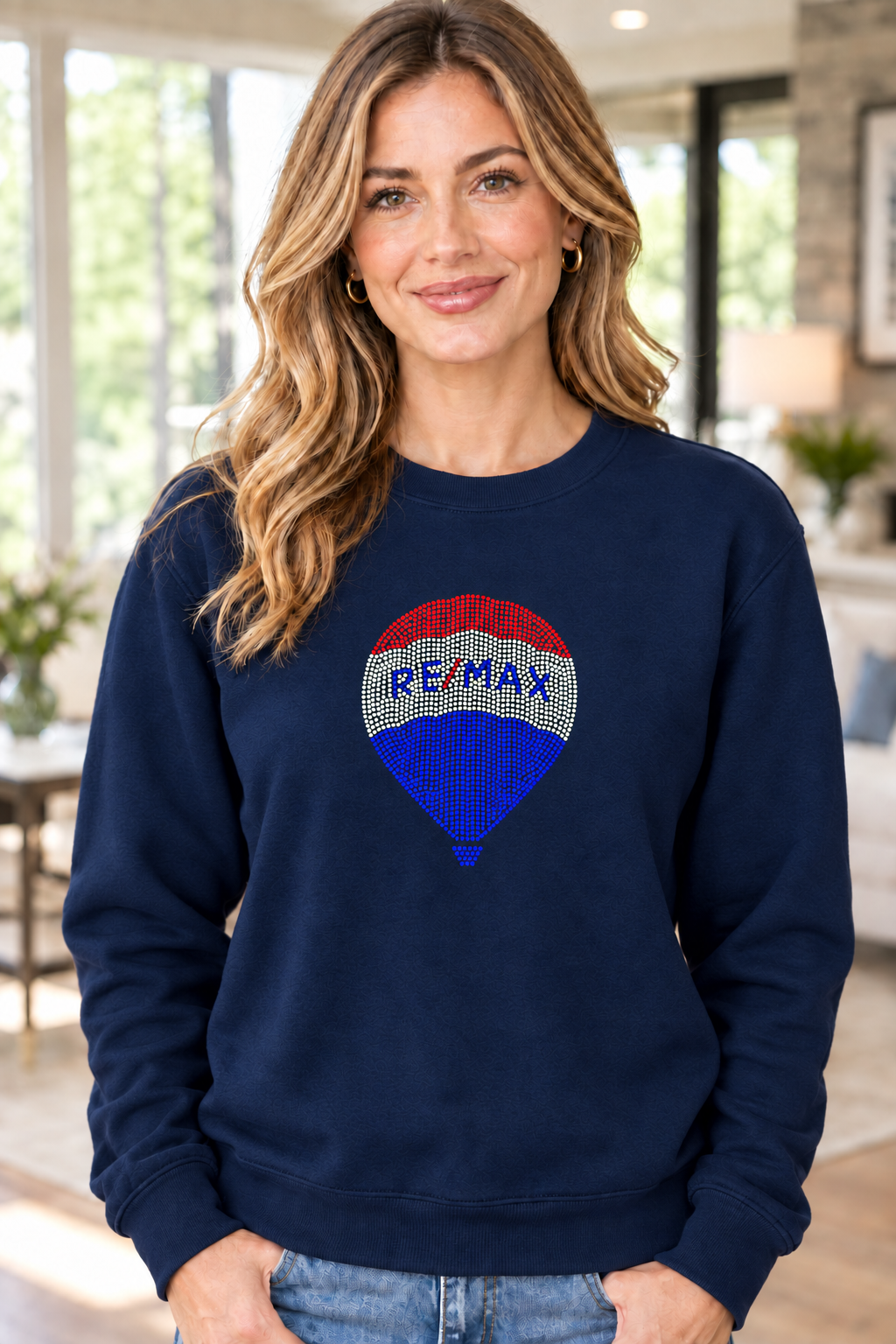 Smaller RE/MAX balloon design on navy crewneck