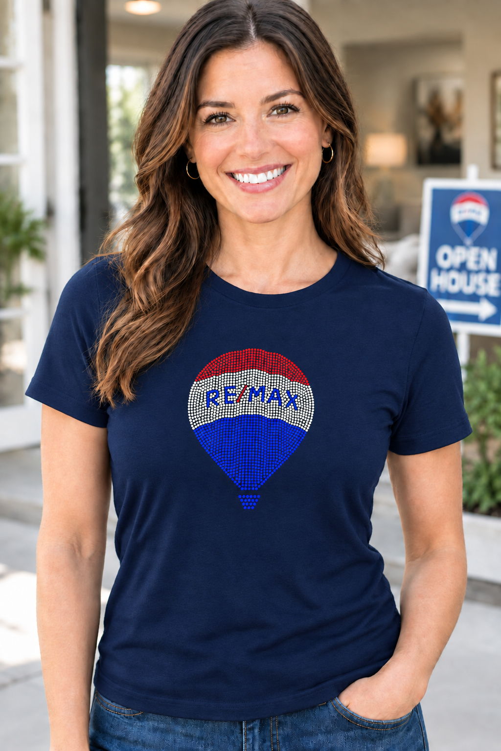 Smaller RE/MAX balloon design on navy T-shirt